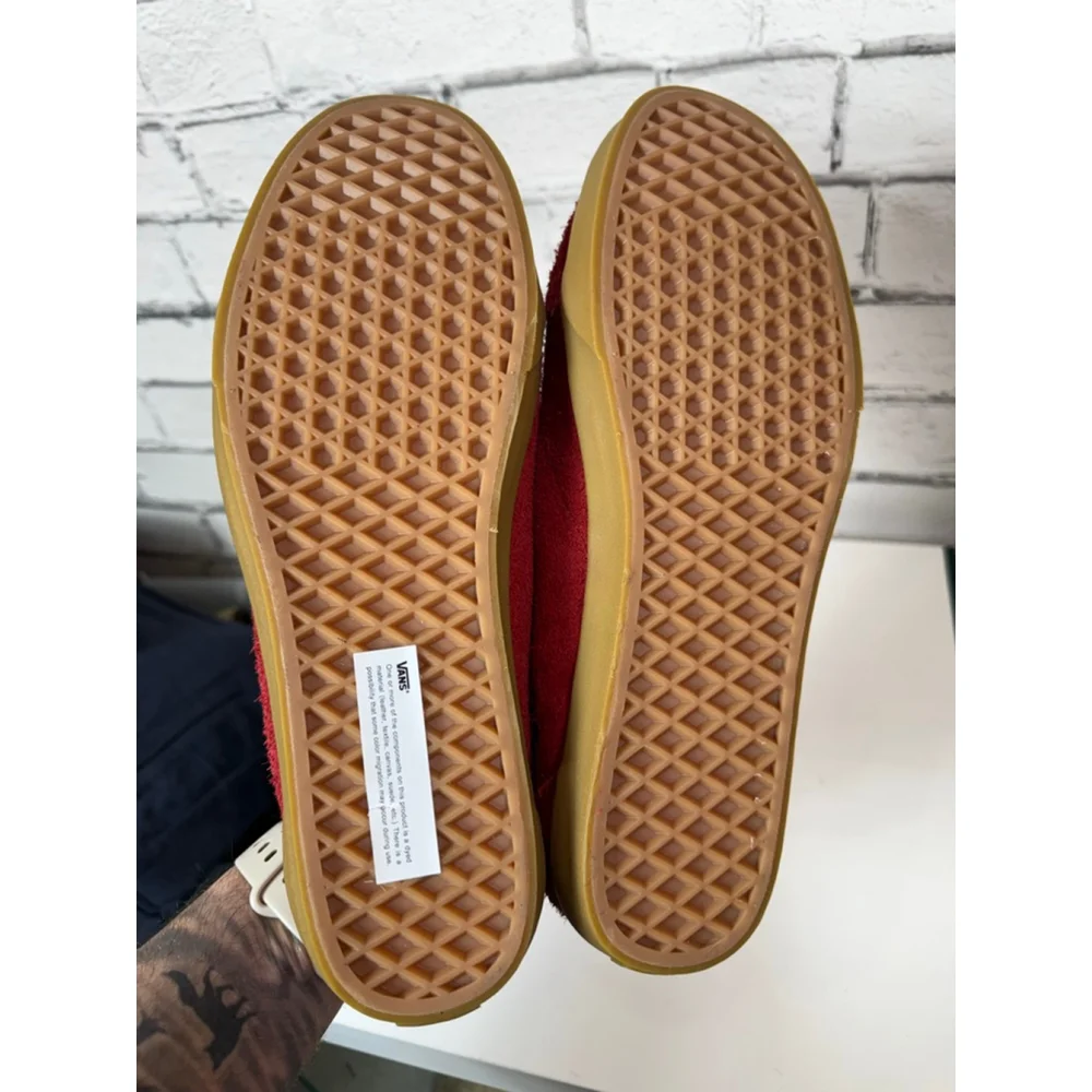 Men's Vans Old Skool Low Pro Red Suede Sneakers White Stripe size 10.5 NWOT